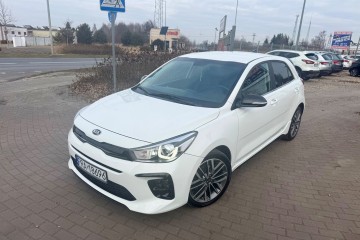 1.0i 100 PS GT-line FULL LED Navi 68.000 km !!!